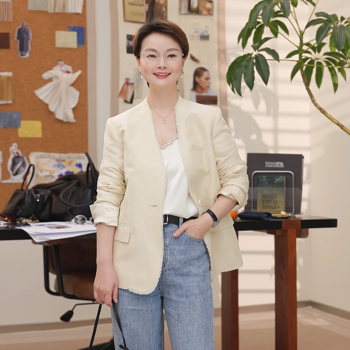 一支探戈丨小个子极简 老钱风毛边一粒扣亚麻西装外套2510920