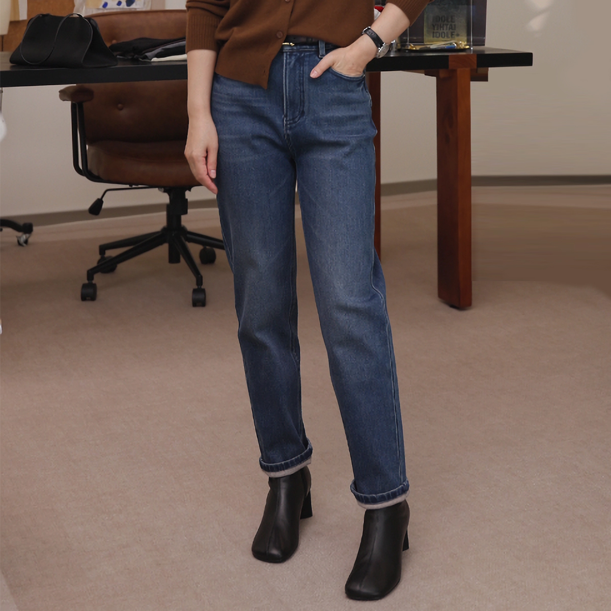 一支探戈丨小个子极简 博主风锥型加绒微弹小脚牛仔裤2546006