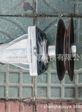 MTD坐骑式零转角草坪车ZT1 46配件618-06993A刀座