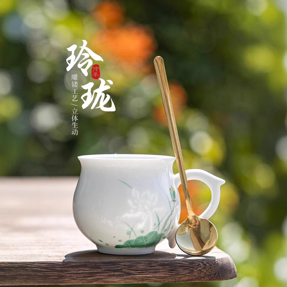 手绘荷花中式玲珑茶咖杯家用轻奢陶瓷马克杯个人专用大容量咖啡杯