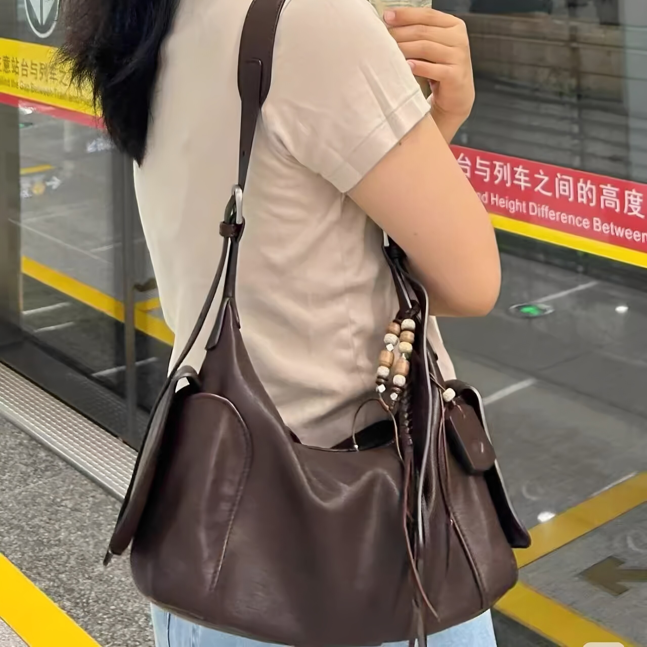 LUMANNIQI新款奚梦瑶同款植鞣皮hobo吐司包休闲斜挎单肩通勤包女