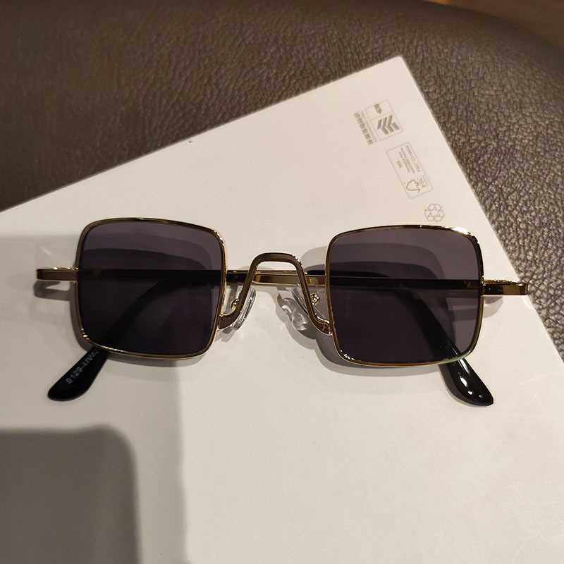 儿童墨镜男童时尚个性太阳眼镜女孩街舞走秀眼镜潮酷中童造型遮阳