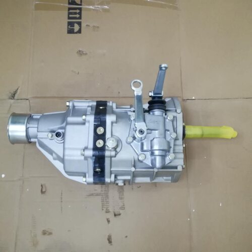 批发汽车零件海狮 5L发动机的变速箱变速箱33030-0L010