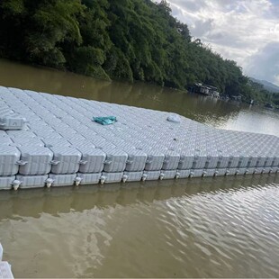 休闲垂钓平台游艇皮划艇停靠码头鱼排网箱养殖景区观光平台