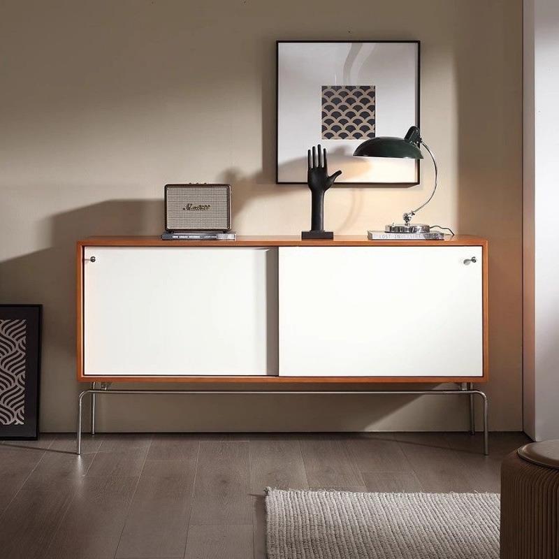 中古风餐边柜不锈钢马鞍皮实木储物柜设计师复古靠墙高脚一体柜子