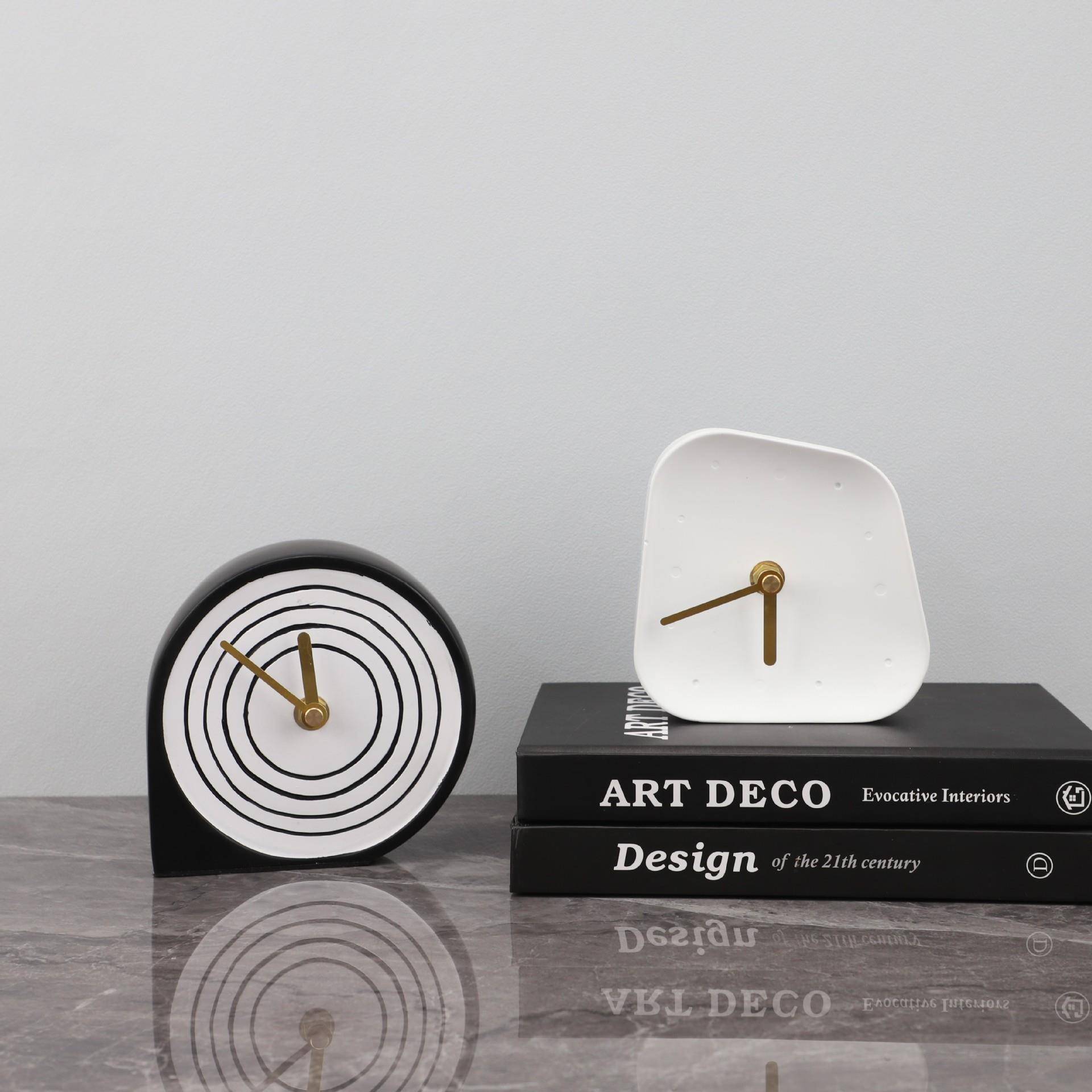 现代简约树脂时钟摆件样板房售楼部卧室书房客厅桌面玄关软装饰品