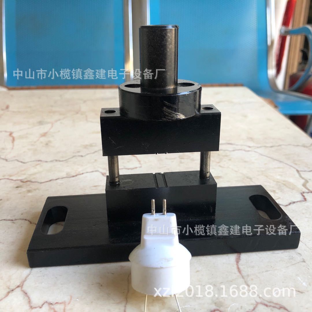 LED灯头铜脚铜针打点压线剪线器