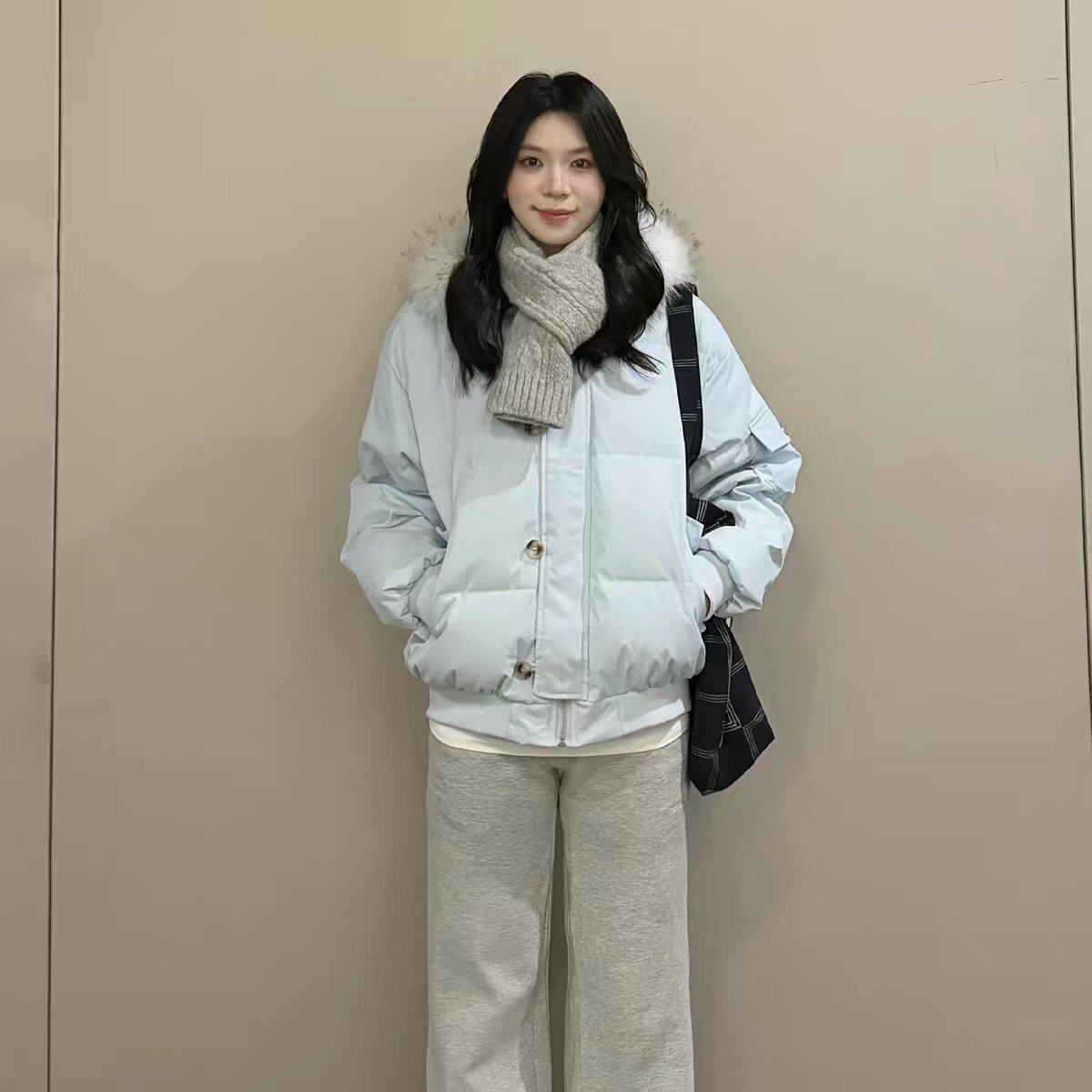 情侣新款连帽毛领羽绒服女款冬季小个子面包服宽松大码厚外套
