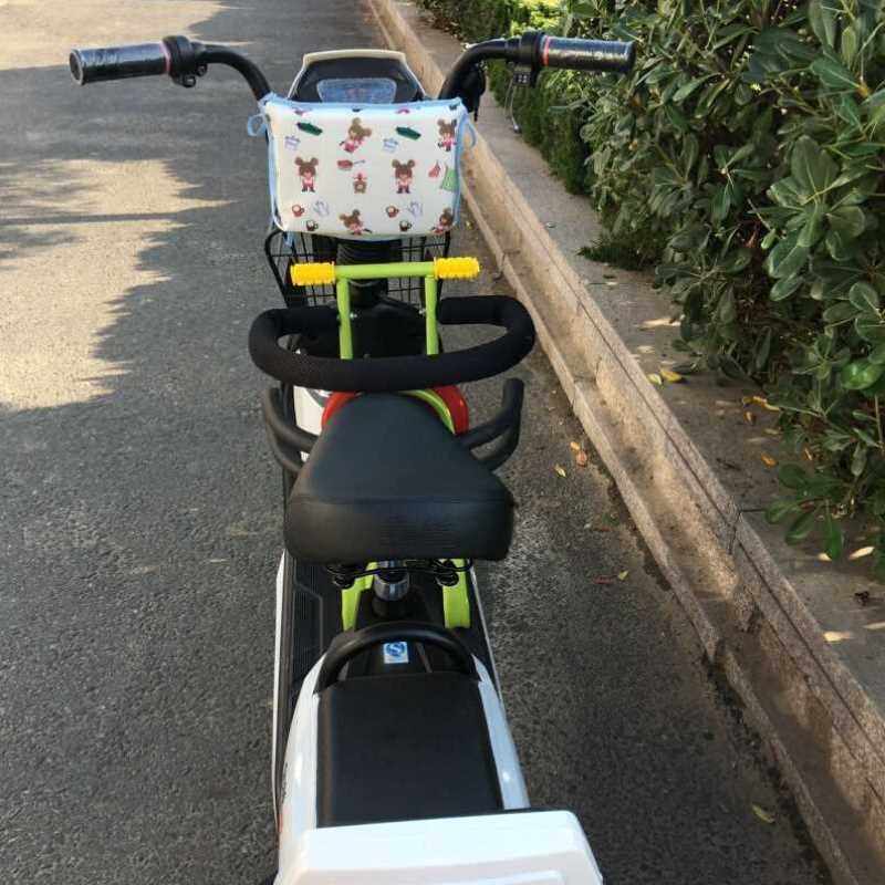 i摩托车电动自行车儿童防撞头前置座椅毛绒枕头防撞包防撞垫保护