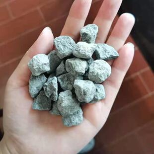 碎石子玄武岩子建筑混凝土骨料青石子修路用石灰岩砾石