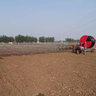 农用卷盘式喷灌机-桁架式带20米30米折叠旋转全自动小型浇地绞盘