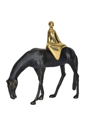 简约现代锌合金黑金色人坐马售楼部客厅家居书房卧室饰品摆件