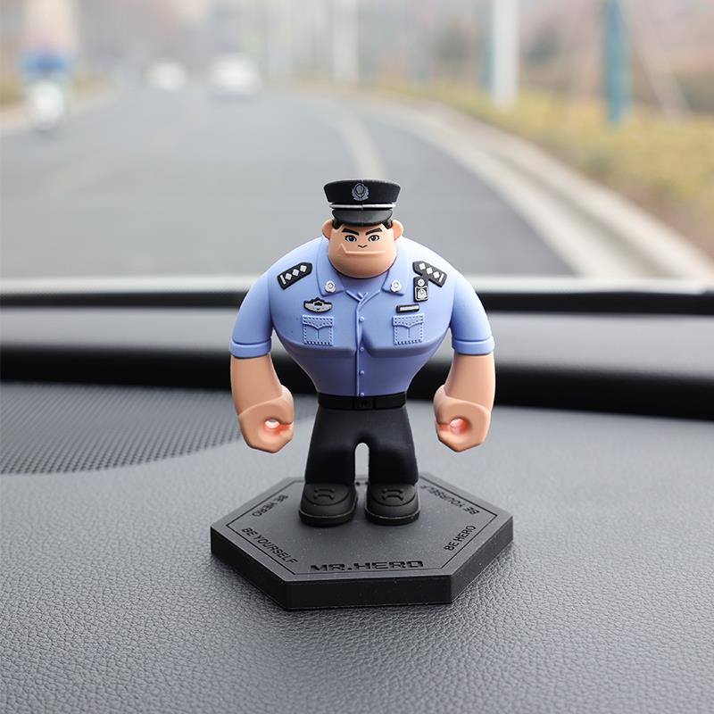 汽车有趣摆件创意警察车载中控台车内装饰品男士生日高档礼物送礼