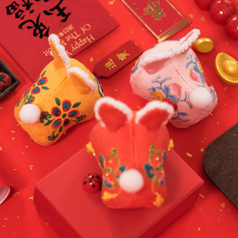 刺绣手工diy材料包自绣兔子布艺玩偶摆件情侣创意新年传统礼物