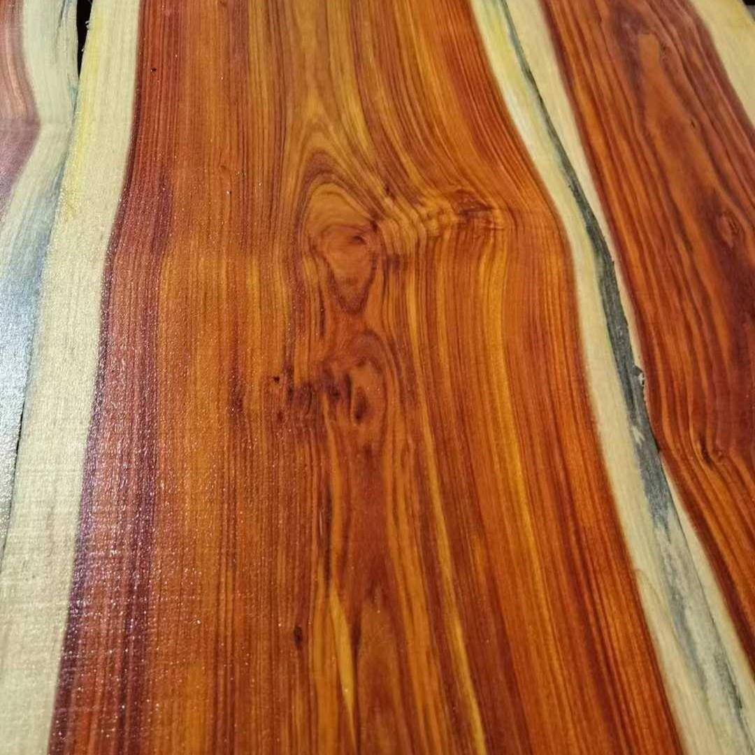 本公司经营墨西哥阔变豆一手，价格合理欢迎来电咨询咨询。