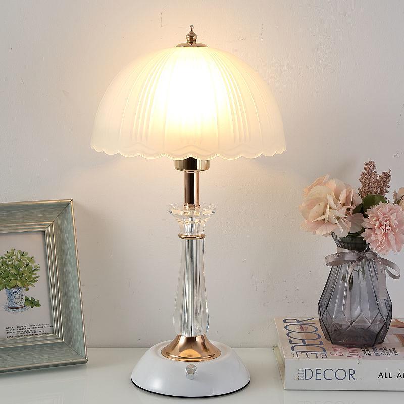 欧式卧室床头柜台灯现代简约个性调光旋钮开关玻璃灯罩台灯