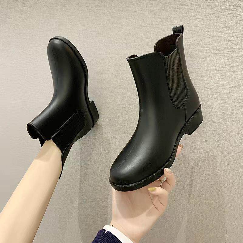 雨靴女时尚成人女靴2022新款四季外穿短筒纯色保暖可爱韩版雨靴女