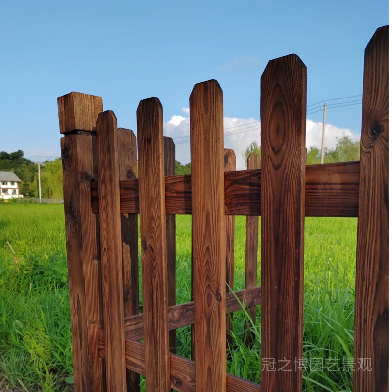 户外防腐木木栅栏碳化木花园围栏别墅庭院隔断护栏工程实木公园