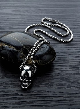 Titanium steel skull men necklace hip hop chain Pendant
