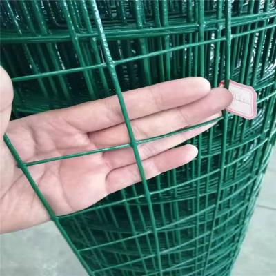 细密铁丝网网格防护网围网养鸡户外养殖场围栏网铁网围墙护栏网用