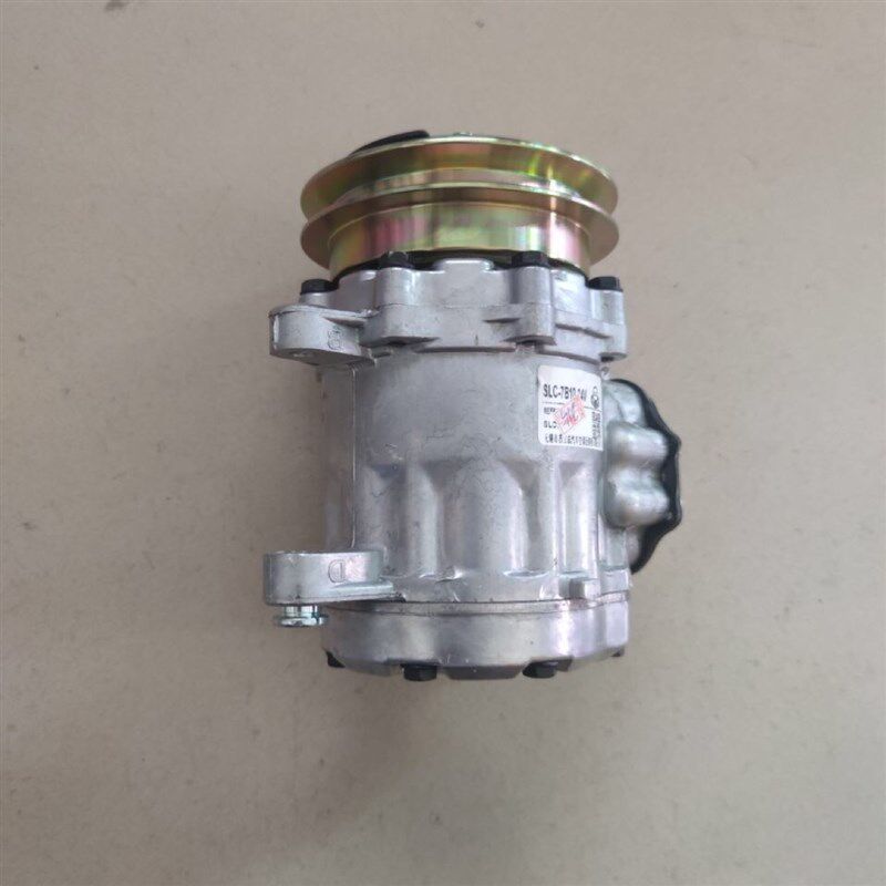 新源65/75胶轮式挖掘机 空调冷气压缩机泵 发动机空调压缩机 24V