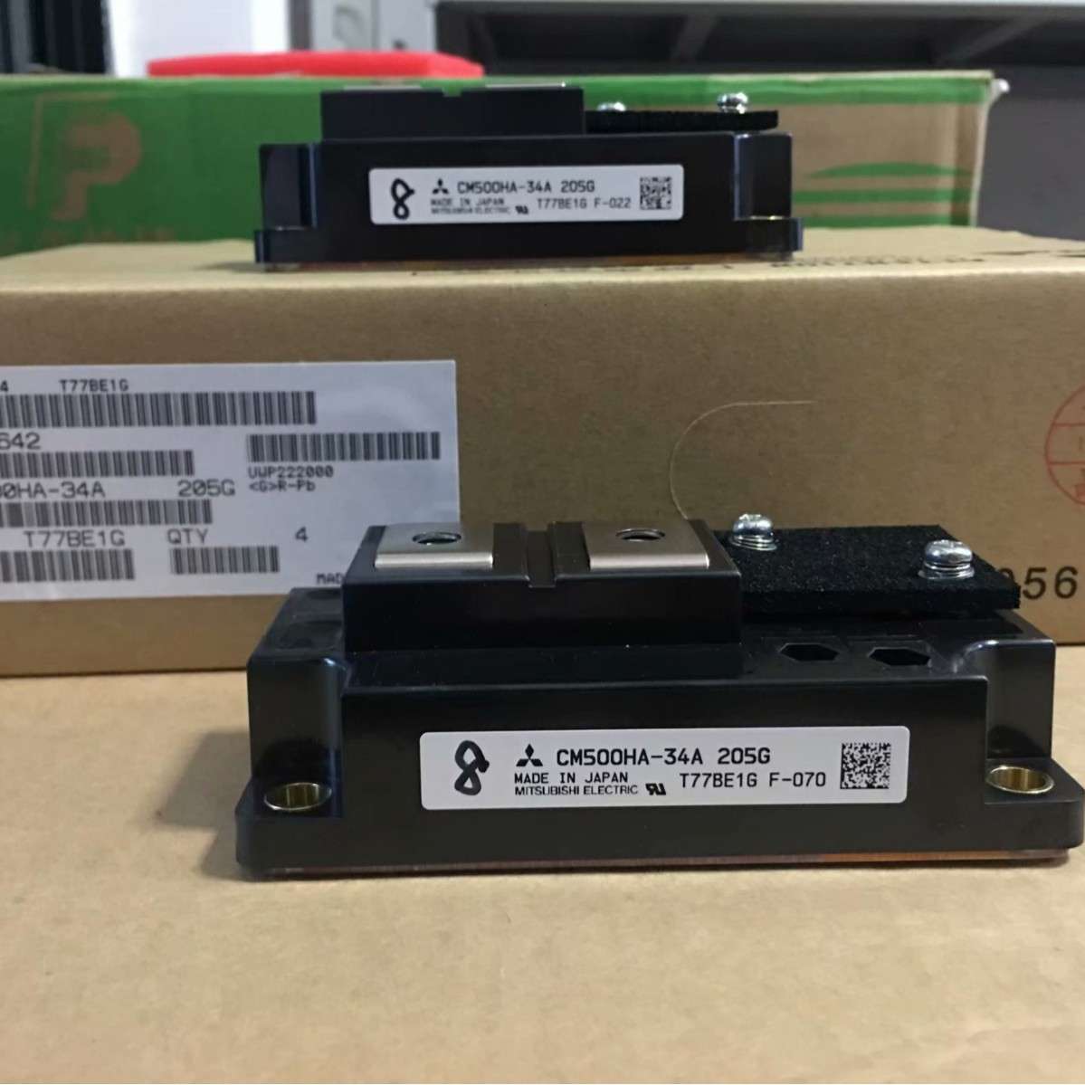 DIM400GDM33-F000 DIM400GDM33-F076 DIM200PHM33-F076全新原装现