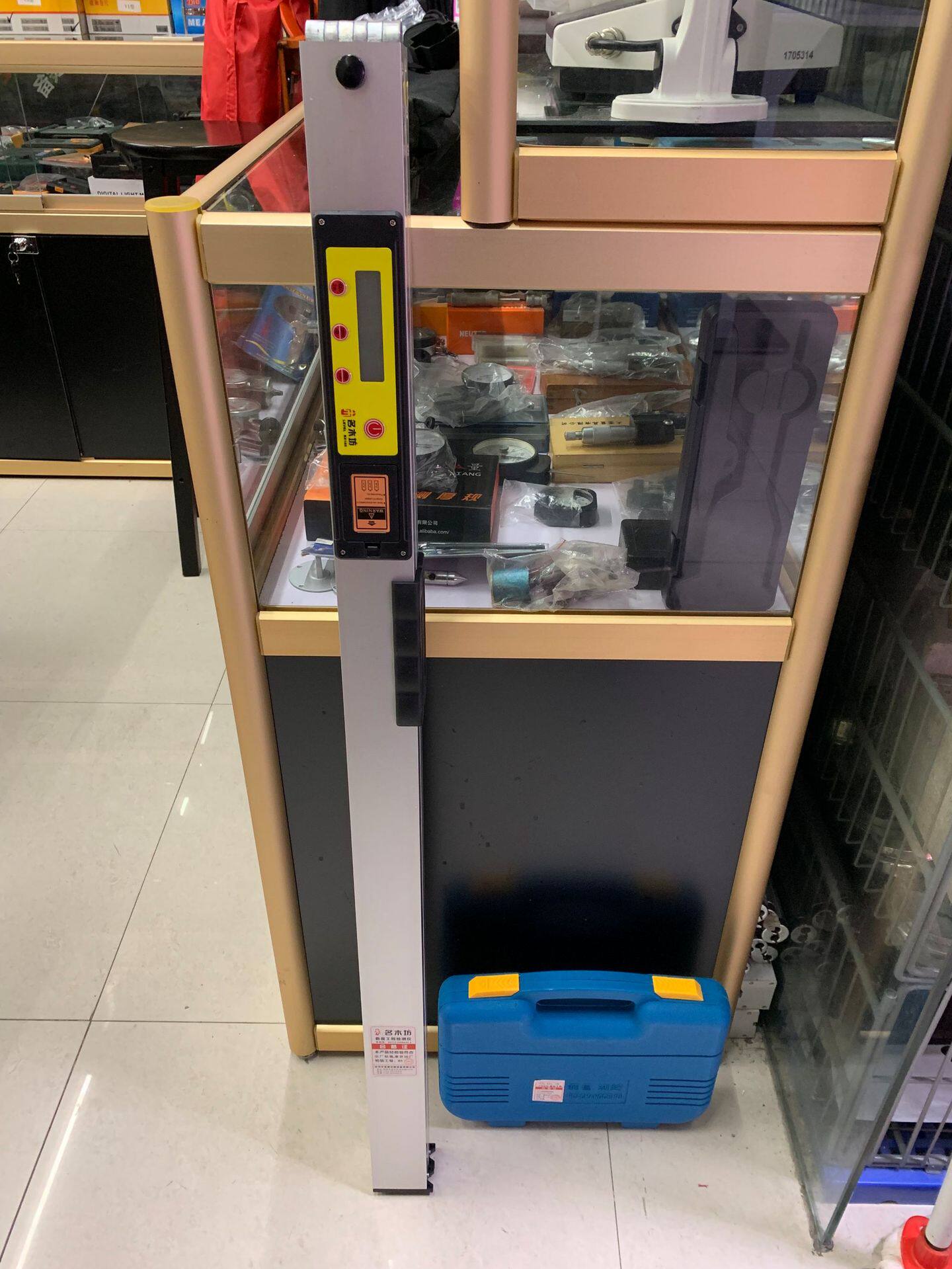验房工具套装数显2米靠尺多功能建筑检测尺工具包9件套12件套测量