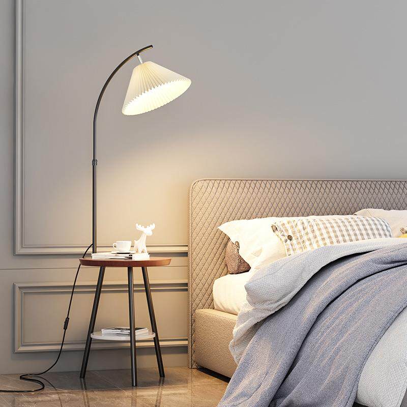 轻奢落地灯现代简约客厅沙发边实木网红罩卧室床头柜一体立式台灯