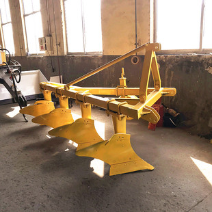 市政修路晒土工程犁 多功能耕整铧式犁 3铧4铧深翻耕地机