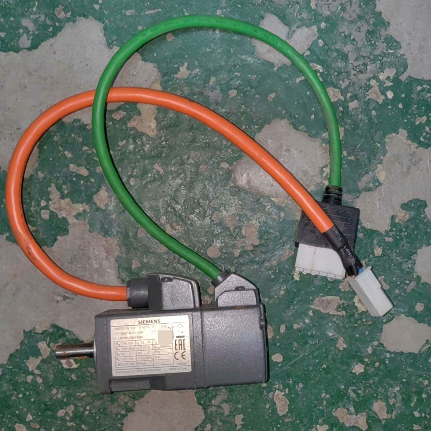 可维修1FL6022-2AF21-1AA1西门子V90伺服电机0.