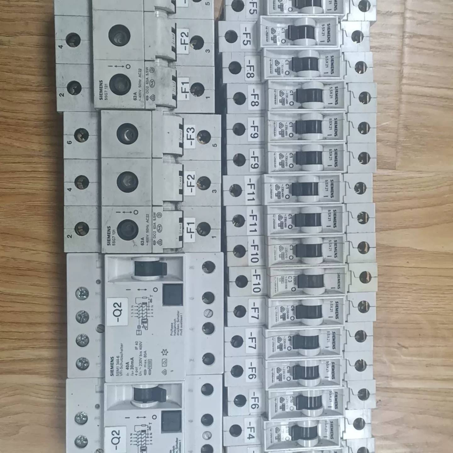 可维修西门子空开5SX21,共18pcs,单价10议价