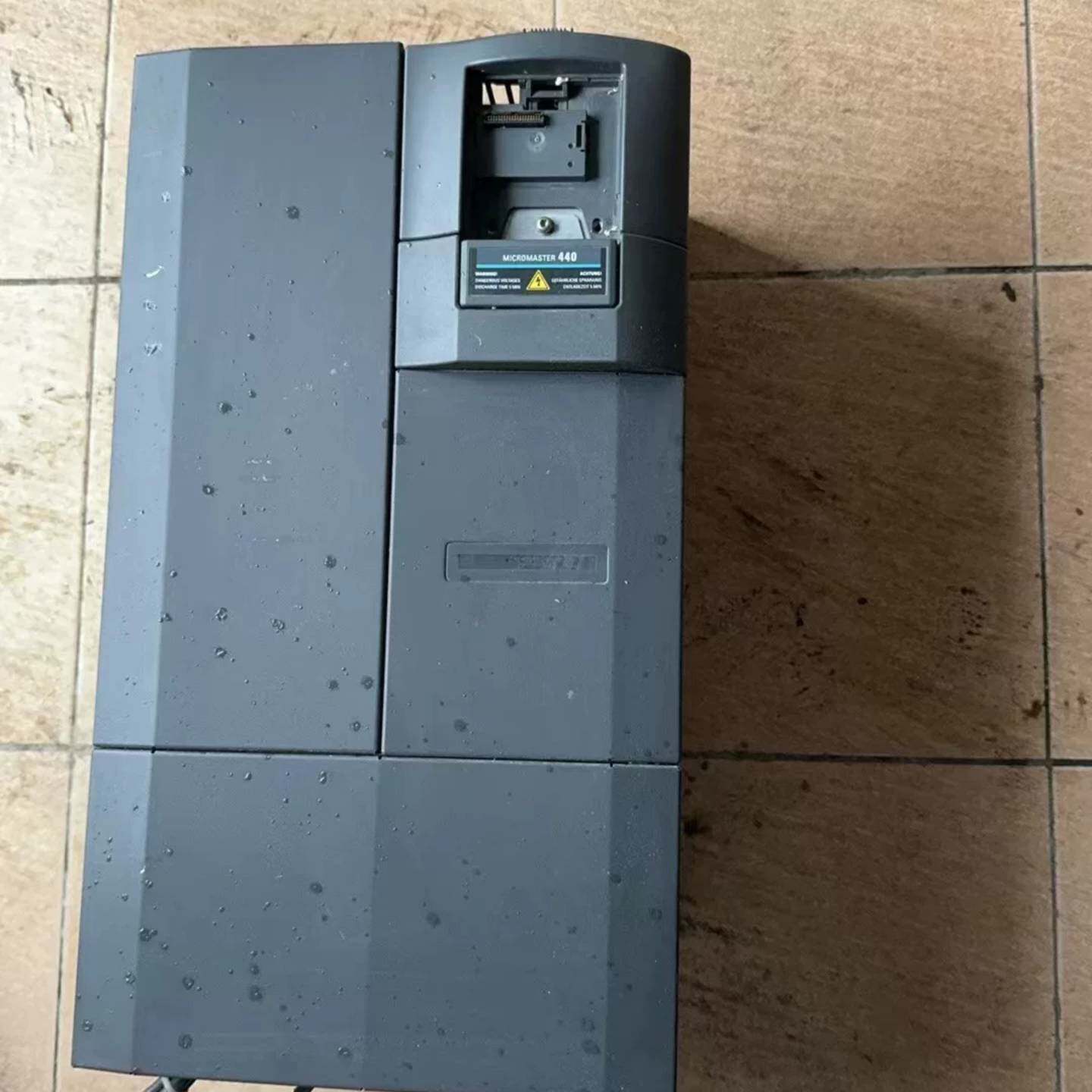 可维修西门子变频器6se6440-2ad31-8da1议价