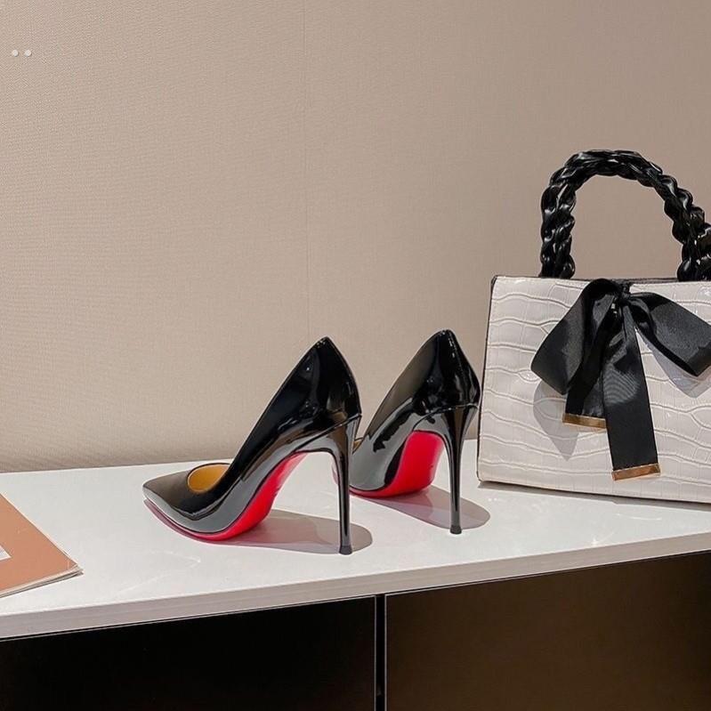 高跟鞋床上女细跟2022年新款夏季黑色红底10厘米性感尖头单鞋