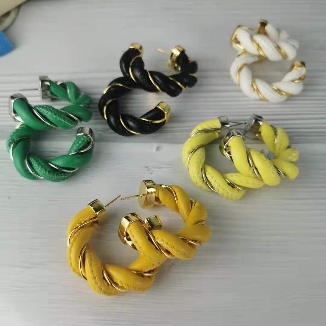 耳环麻花女耳饰欧美气质高级耳风编织圈法式感皮革缠绕bv复古金属