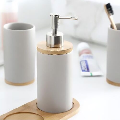 极速Set of 4 Cerac and Bamboo Bathroom Accessories Set Mouth