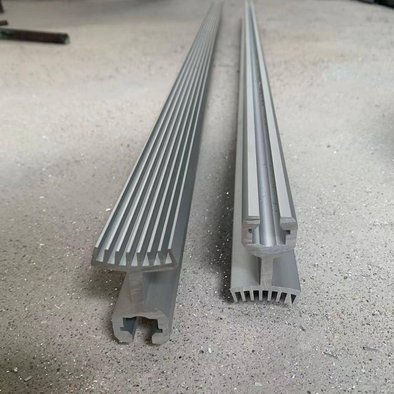 电晕放电架陶瓷放电处理机架电极8齿极处理机配件铝材电极架机械