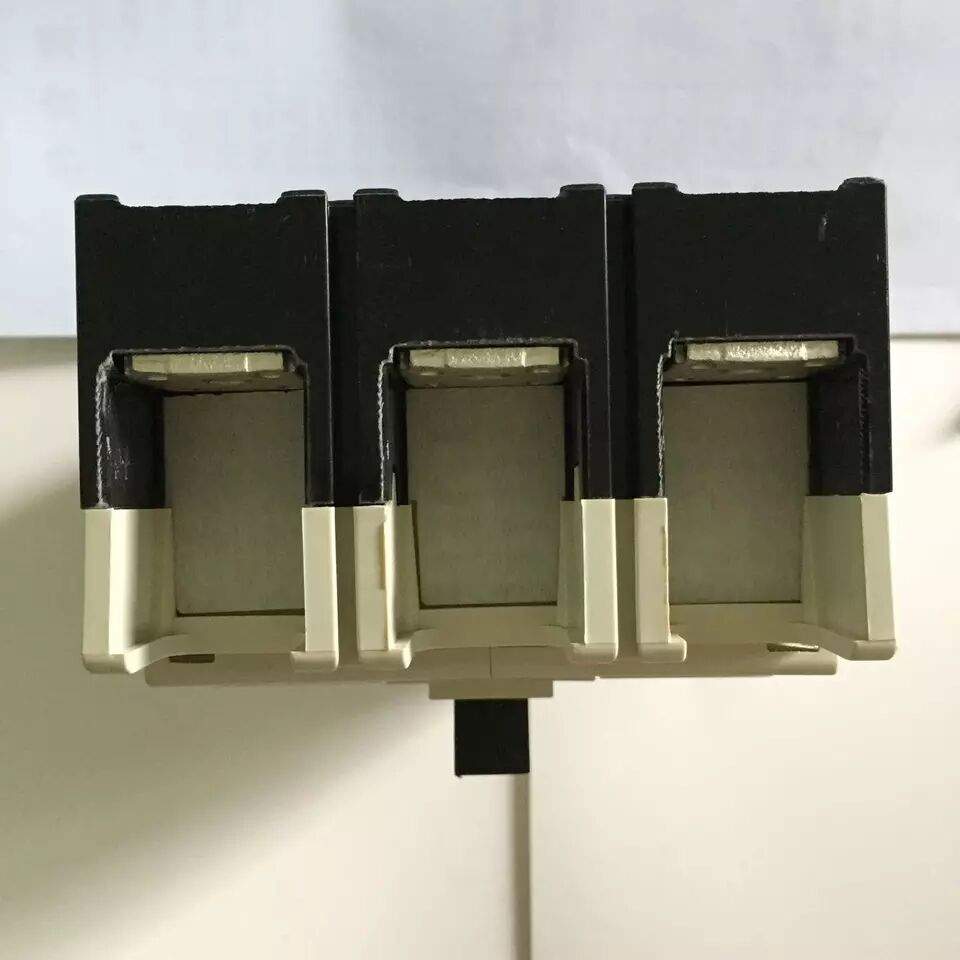 总制 NF250-CW塑壳断路器3P 空气开关150A 200A 250A NF250-SW