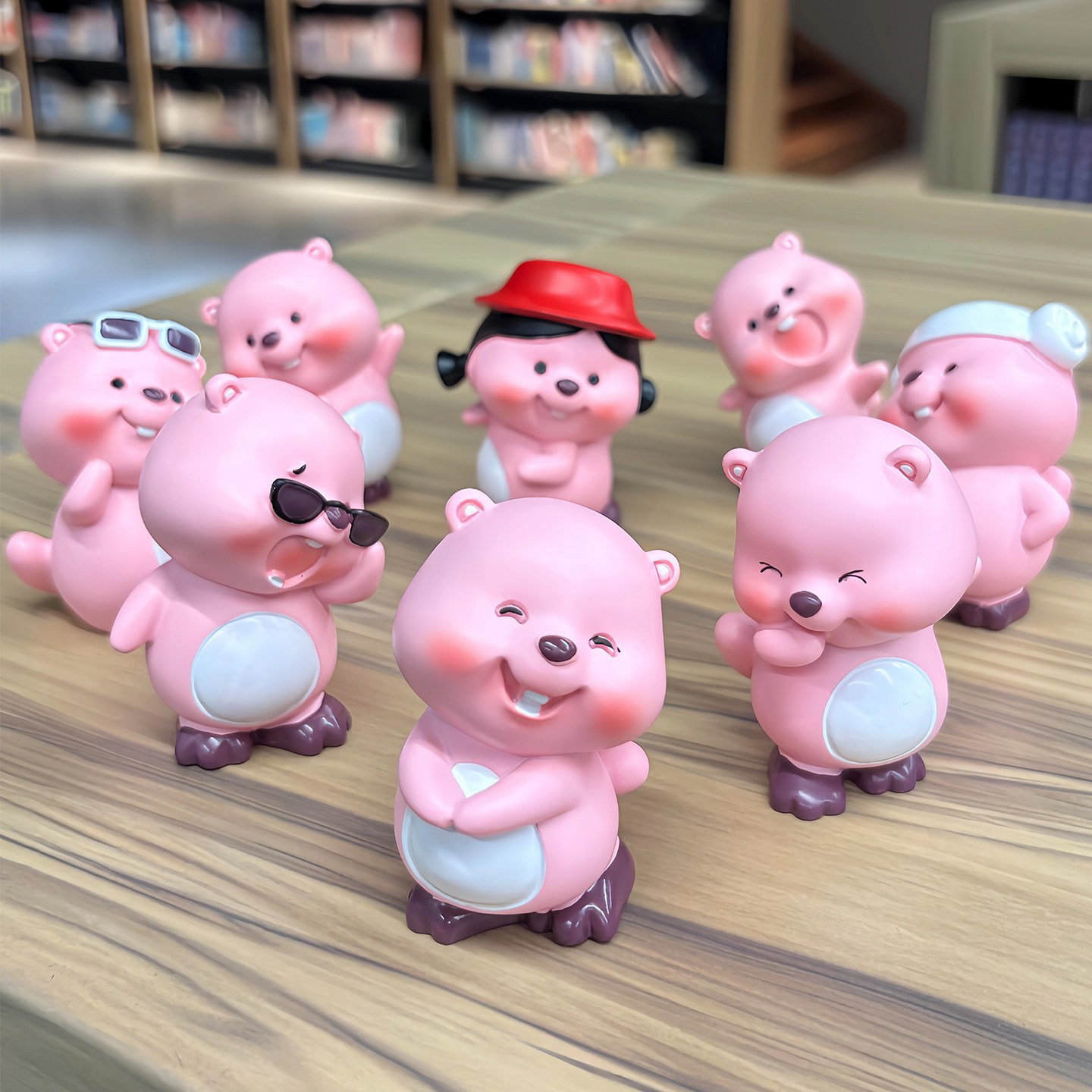 loopy盲盒小海狸手办歪头杀露比公仔打工人桌面摆件礼物可指定