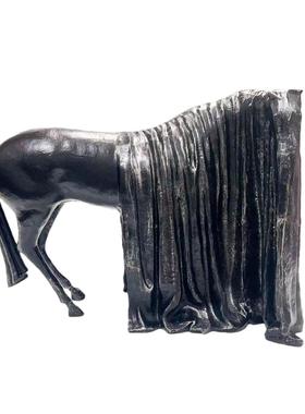 现代长须骏马雕塑摆件样板房售楼处客厅软装饰品创意桌面摆设