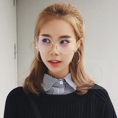 极速。Retro fashion avant-garde flat lens large frame metal