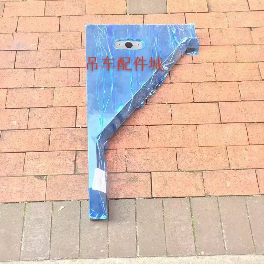 激光绿吊车配件新款ZTC250轮子挡板ZTC251叶子板 挡泥板三角板