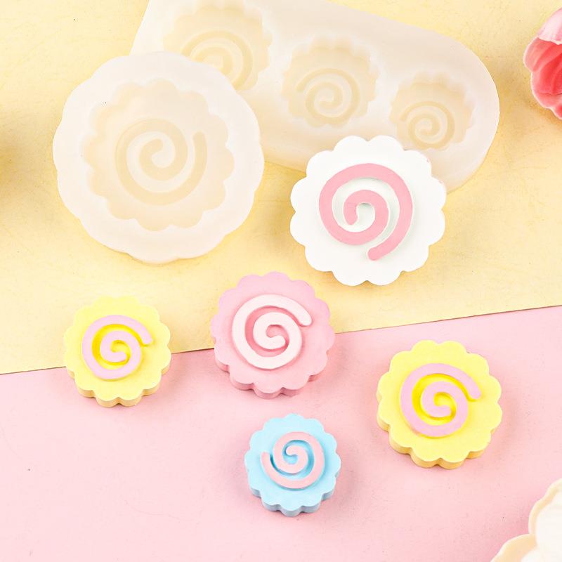 大小鱼板圈捏捏硅胶模具爱心猫爪熊爪手工石膏滴胶巧克力烘焙装饰