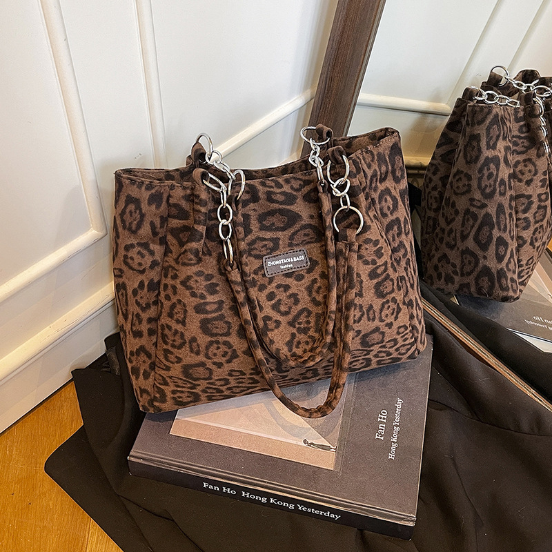 日本品质高颜值大容量托特包女2025秋季新款通勤单肩包复古流行腋