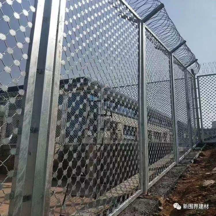 防护网监狱机场学校围墙铁丝网围栏刀片刺线刺热镀锌刀片防攀爬网