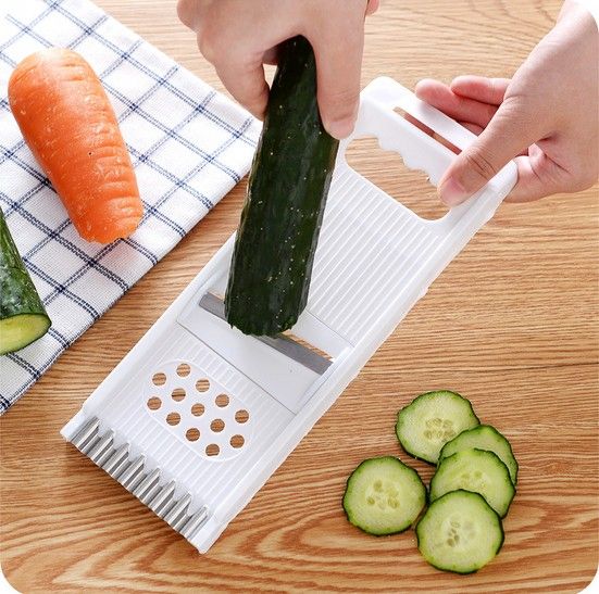 1SET 4 in 1 New Kitchen Grater Vegetable Slicer Carrot