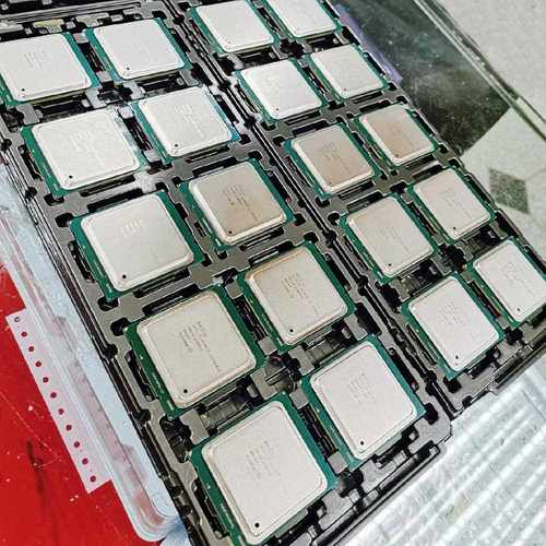 Intel Xeon E5 2620 v2 E5-2620V2 E5 2620v2 2.1 GHz Six-Core T
