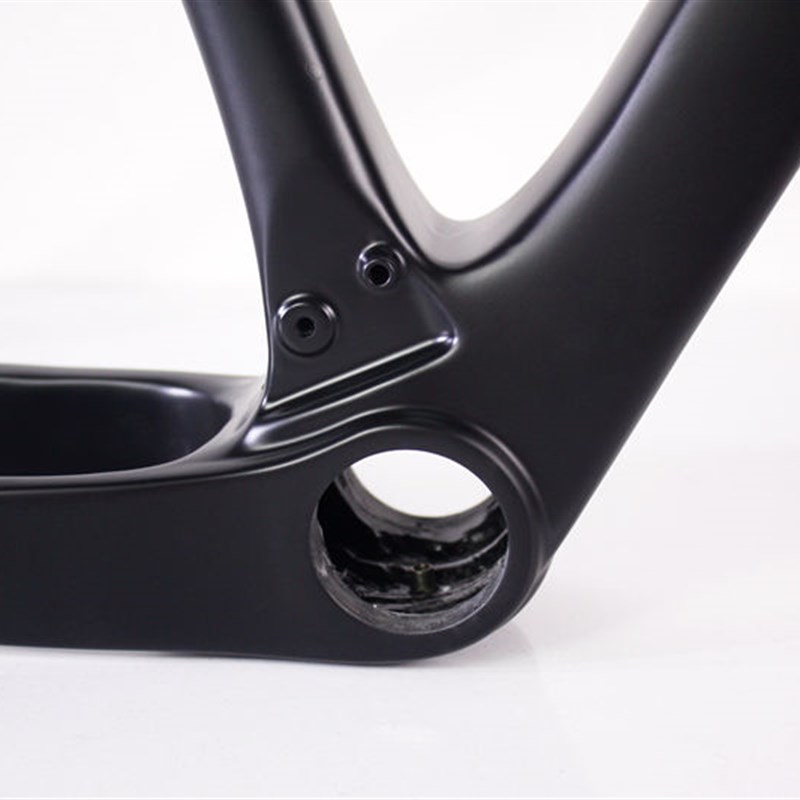 新款包邮全碳纤维山地自行车车架筒轴碟刹版超轻29ER非速降配腕组