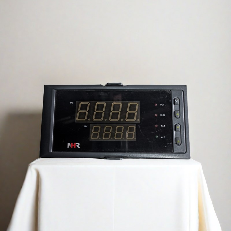智能数字显示控制仪NHR1100A温控仪液位压力显示表万能输入带馈电