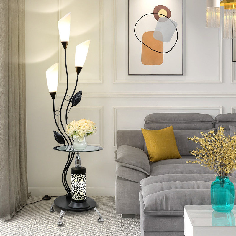 北欧落地灯ins风卧室床头灯创意百合后现代网红客厅立式茶几台灯