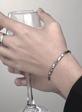 莫比乌斯环钛钢手链不锈钢男女手链扭棍仔手链2022新款情侣瓜子链